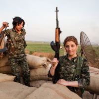 Rojava: Guerra e Revolução