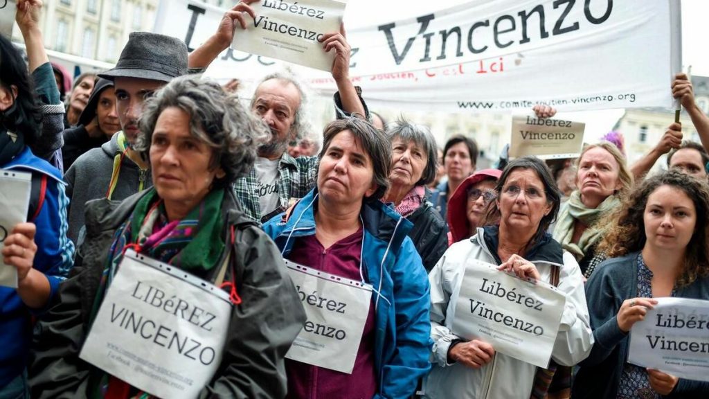 Vincenzo Vecchi: Tribunal Europeu manda executar os mandados de detenção europeus