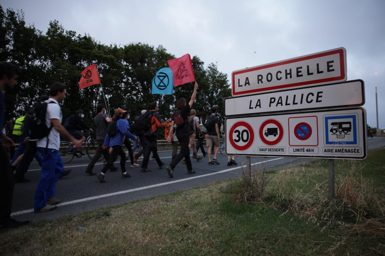 STOP MÉGA-BASSINES: o desarme do fascismo faz-se lutando pela Terra
